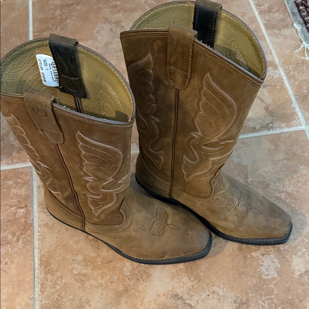 Shyanne Tan Leather Boots